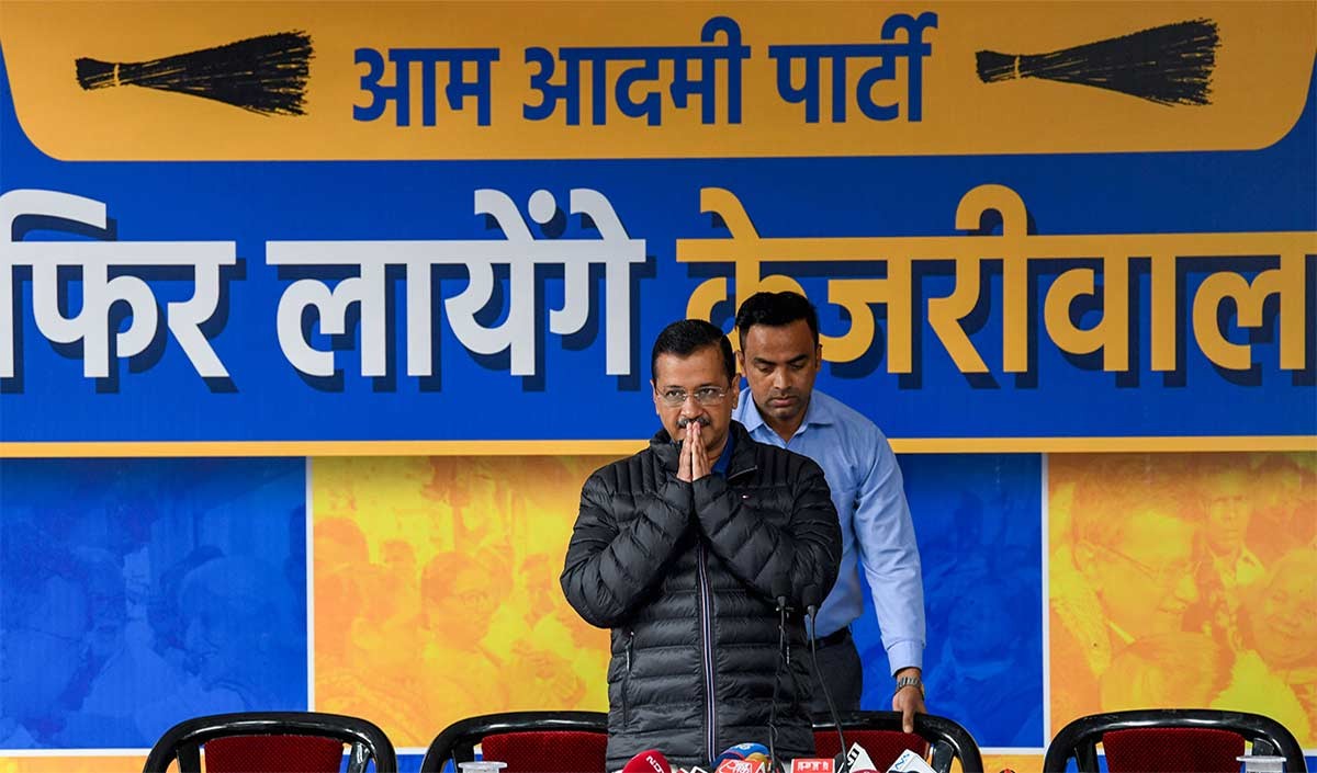 delhi aap government surrounded on corruption issue allegations of misgovernance