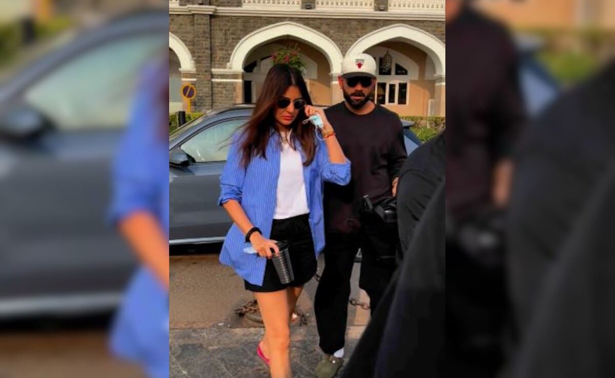 After A Spiritual Trip To Vrindavan, Anushka Sharma And Virat Kohli Step Out For A Date In Mumbai. watch