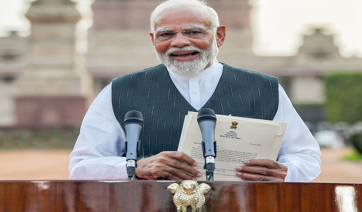 Budget Session: PM Modi, Speaker Om Birla reached Parliament, President will give address shortly after