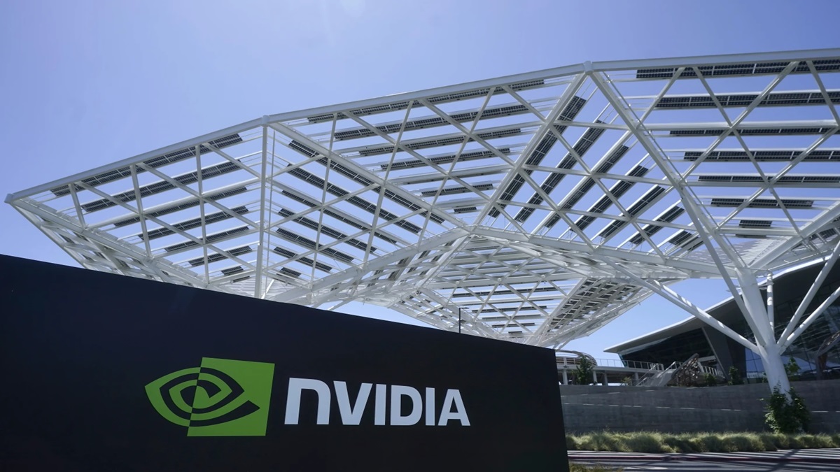 Nvidia faces historic $ 600 billion loss as chinese ai competitor Deepsek Emerges – India tv