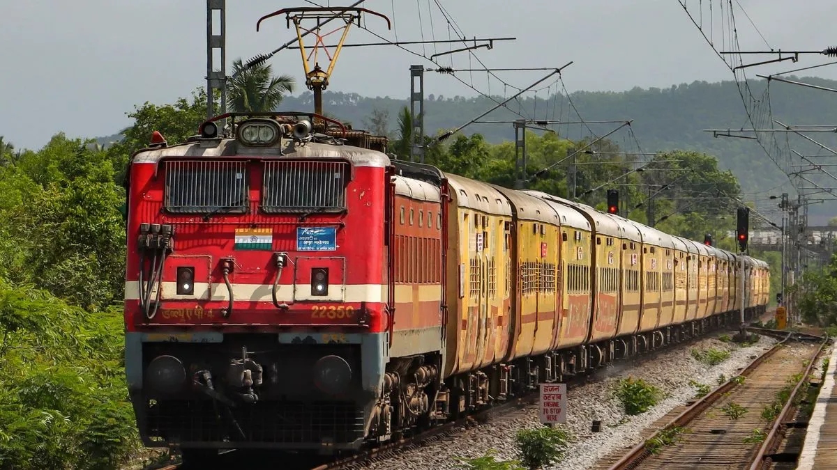 Govt likely to increase railways budget by 18 percent, focus on safety and infrastructure – India TV