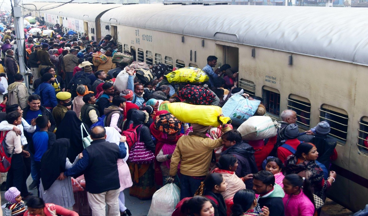 After Stampede in Mahakumbh Special Trains Comeing to Prayagraj WERE Canceled