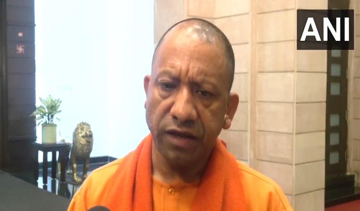 CM Yogi became emotional on Mahakumbh accident, orders for judicial inquiry, announcement of financial assistance of 25 lakhs to the families of the deceased