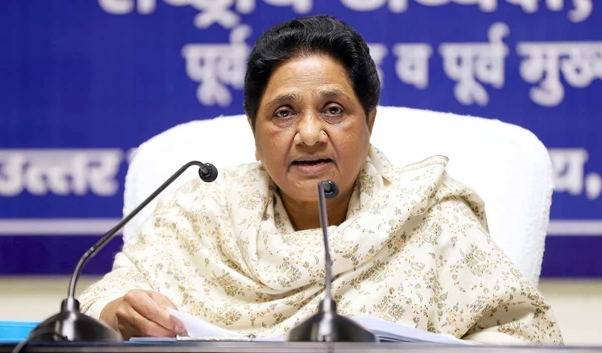 The government takes strict steps so that such an incident does not happen: Mayawati said on a Dalit woman case